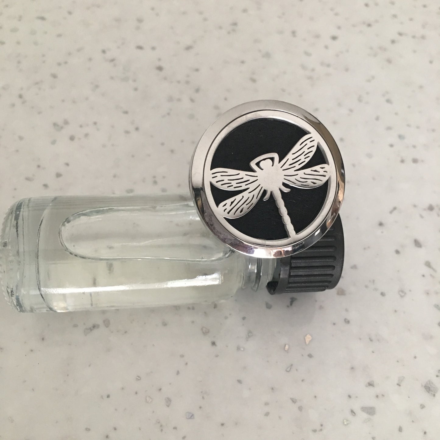 Car essential oil vaporiser